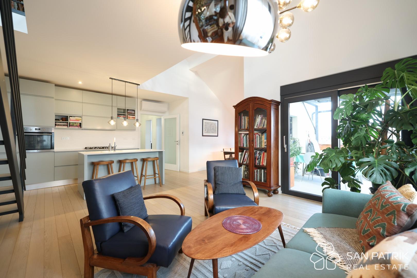 3-Bedroom Apartment in Blato, Zagreb — photograph 3