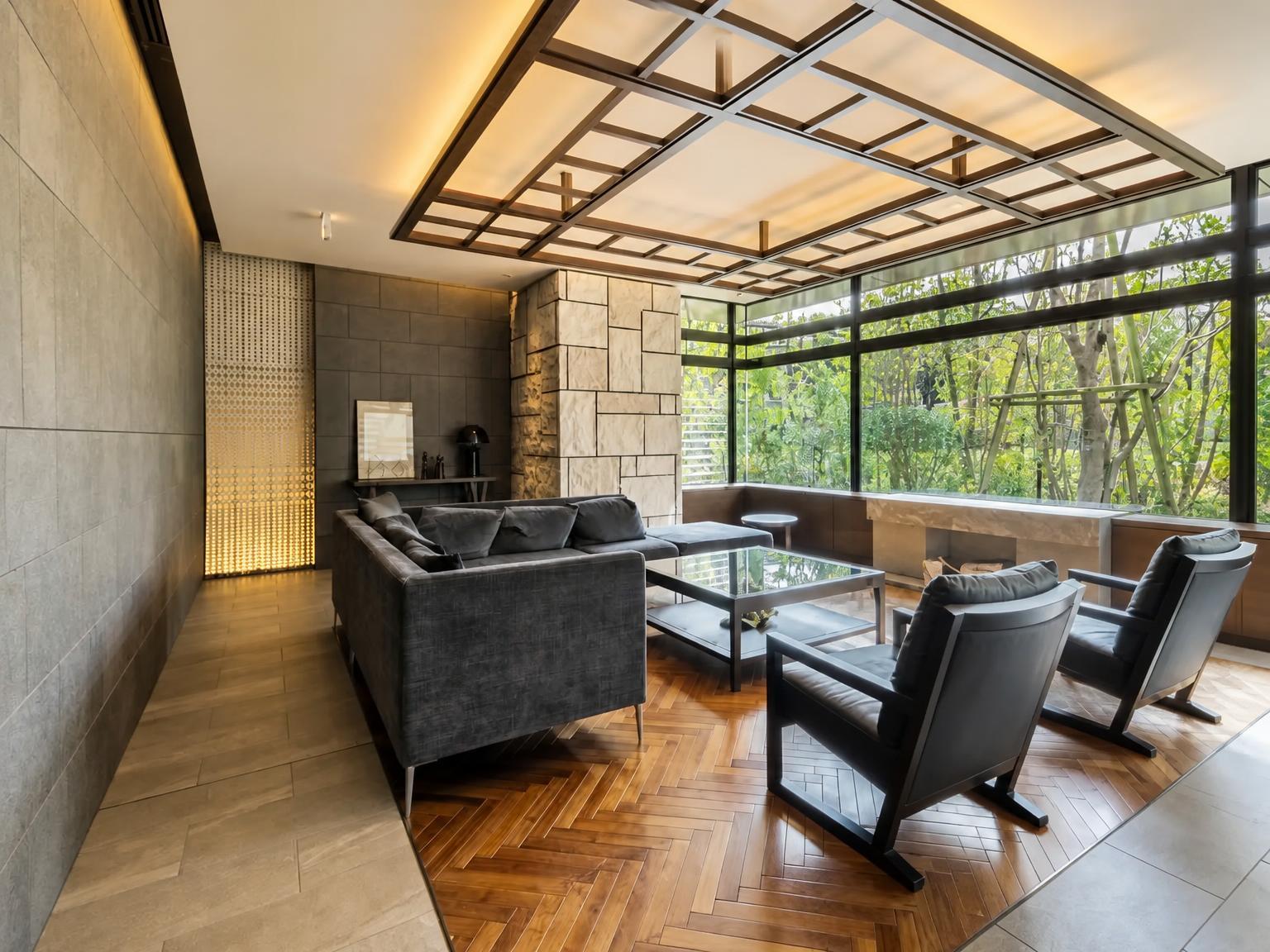 193 sq m Condominium in Yakuin, Fukuoka — photograph 4
