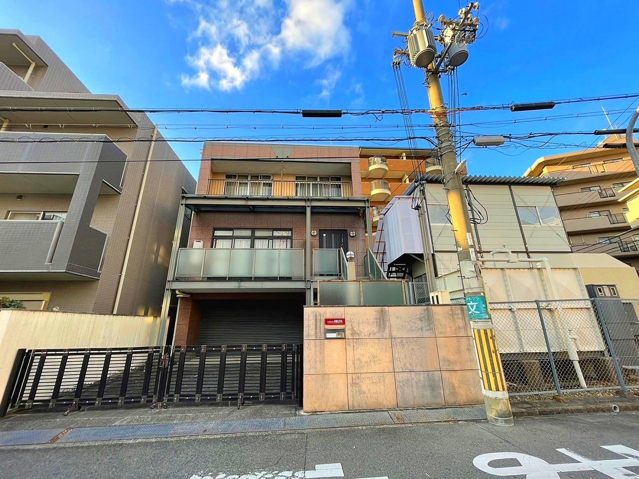Detached House in Toyonaka — photograph 1