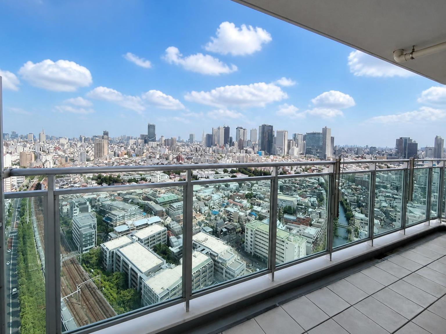Park Tower Higashi-Nakano — photograph 5