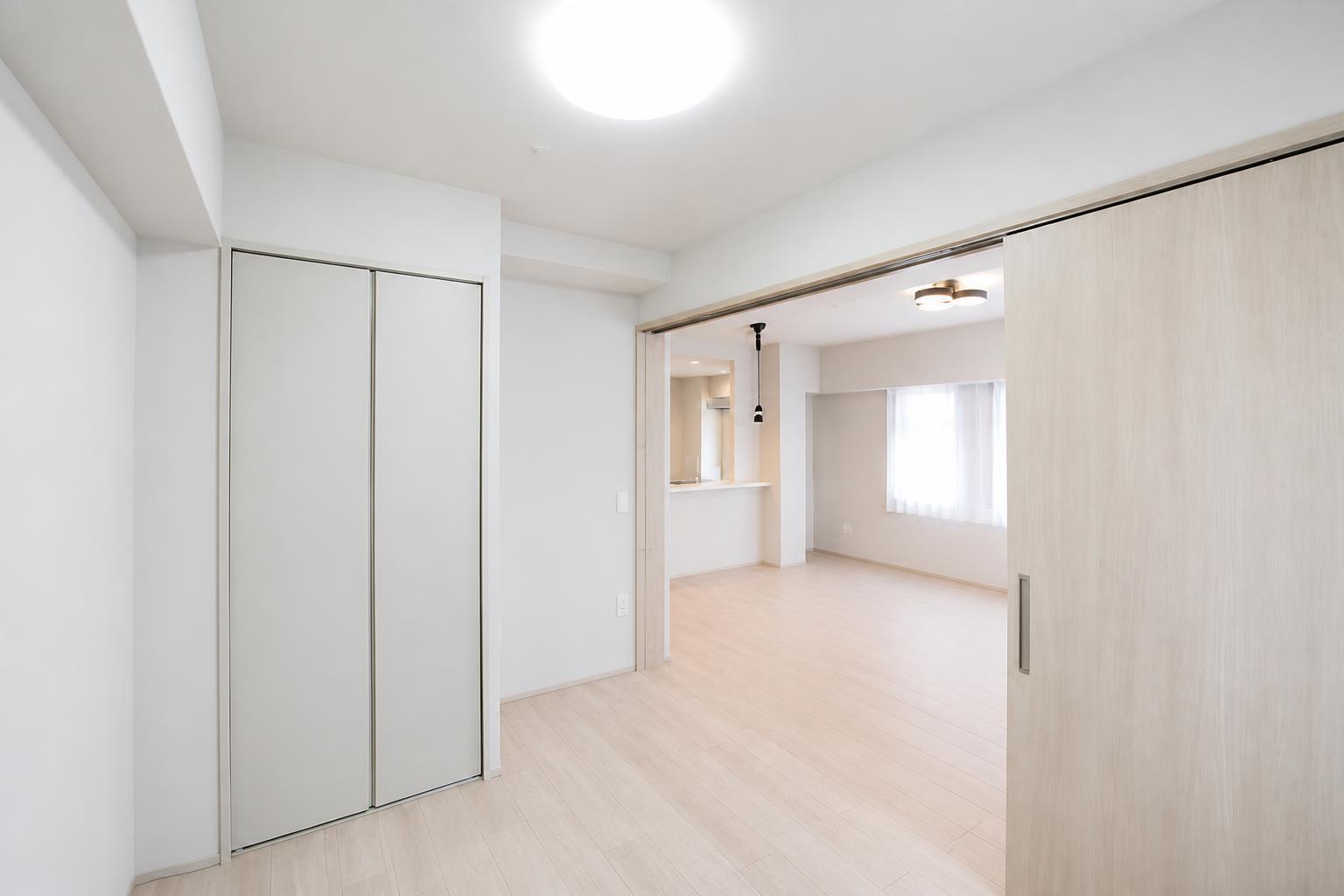 Three-Bedroom Condominium in Kyoto — photograph 4