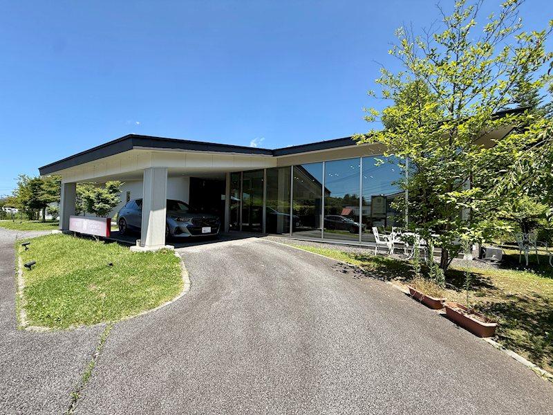 Retail in Karuizawa — photograph 4