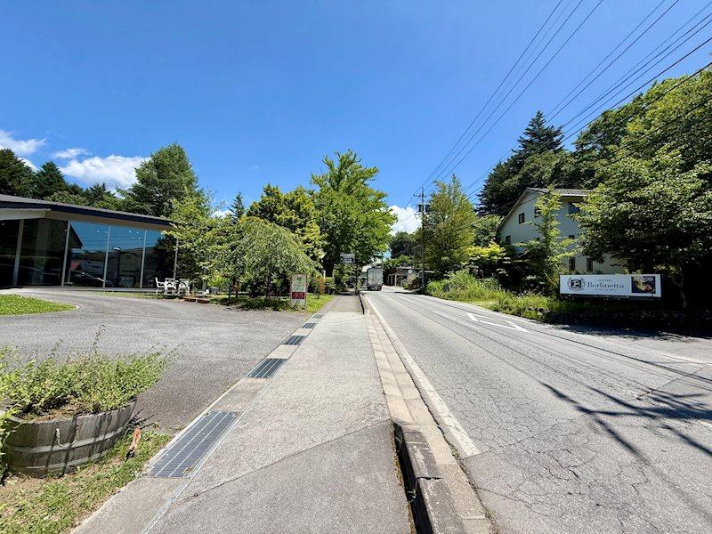 Retail in Karuizawa — photograph 3