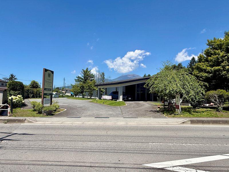 Retail in Karuizawa — photograph 2