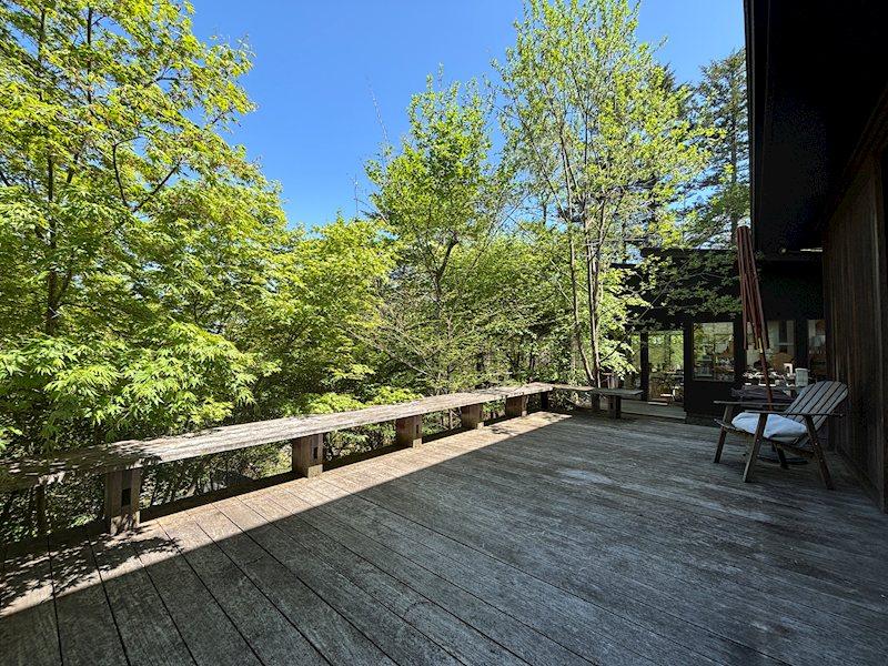 2-Bedroom Detached House in Karuizawa — photograph 2