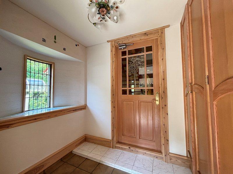 4-Bedroom Detached House in Karuizawa — photograph 3
