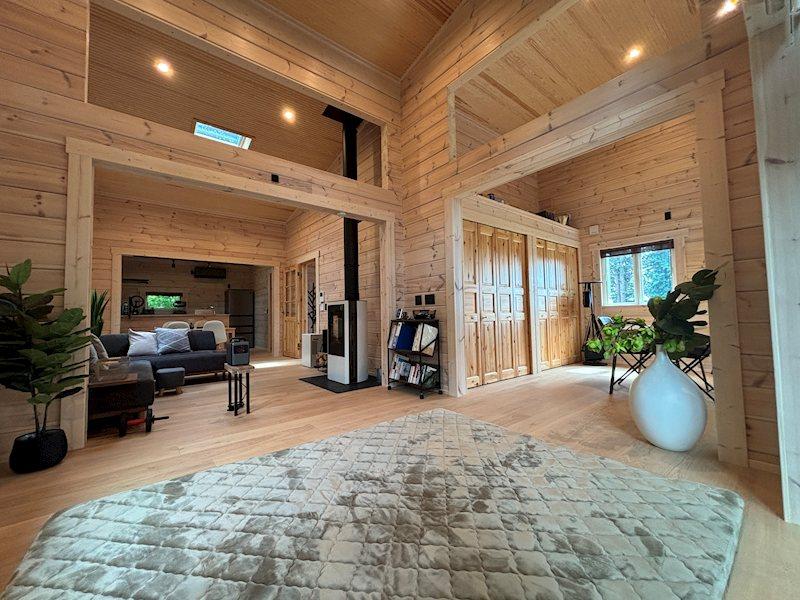 1-Bedroom Detached House in Karuizawa — photograph 4