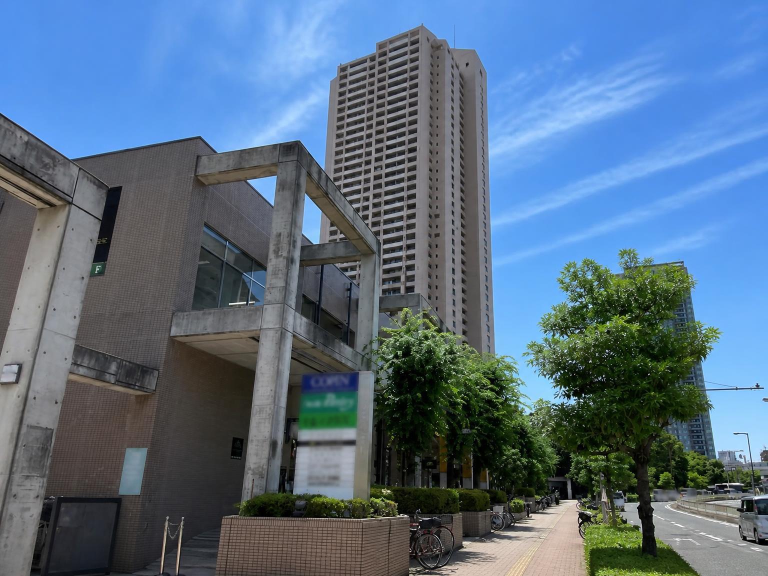 Sakuranomiya River City Water Tower Plaza — photograph 2