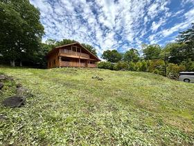 Timber Log House in Karuizawa — photograph 3
