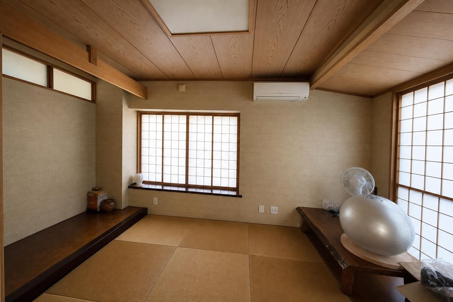 Vacant Concrete House in Kasugai — photograph 4