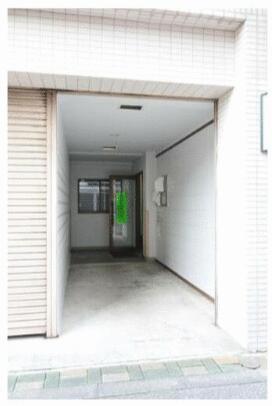 Apartment Building in Adachi-ku, Tokyo — photograph 4