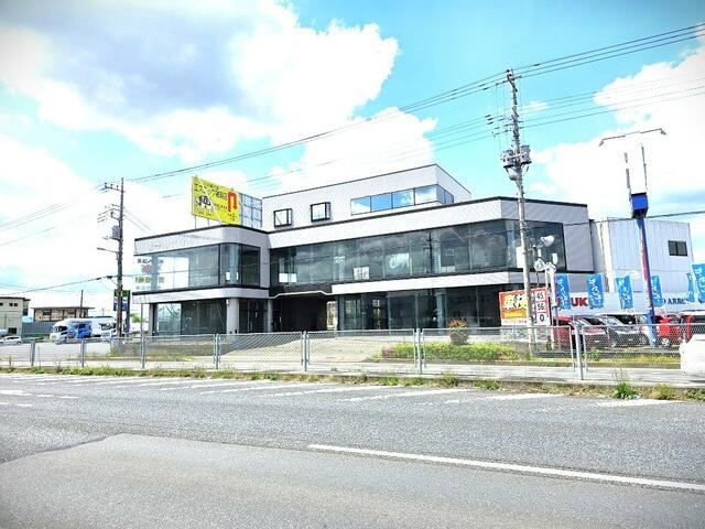 Retail in Oaza Nihongi, Mizuho — photograph 2
