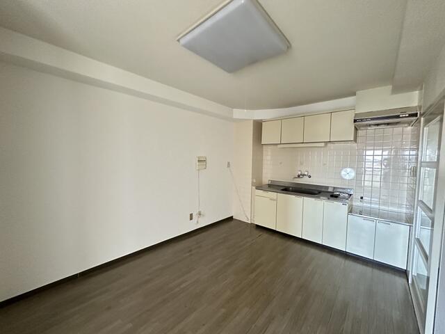 Apartment Building in Shinkokucho, Kitakami — photograph 5