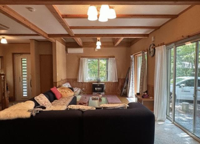 Wooded Timber House in Karuizawa — photograph 4