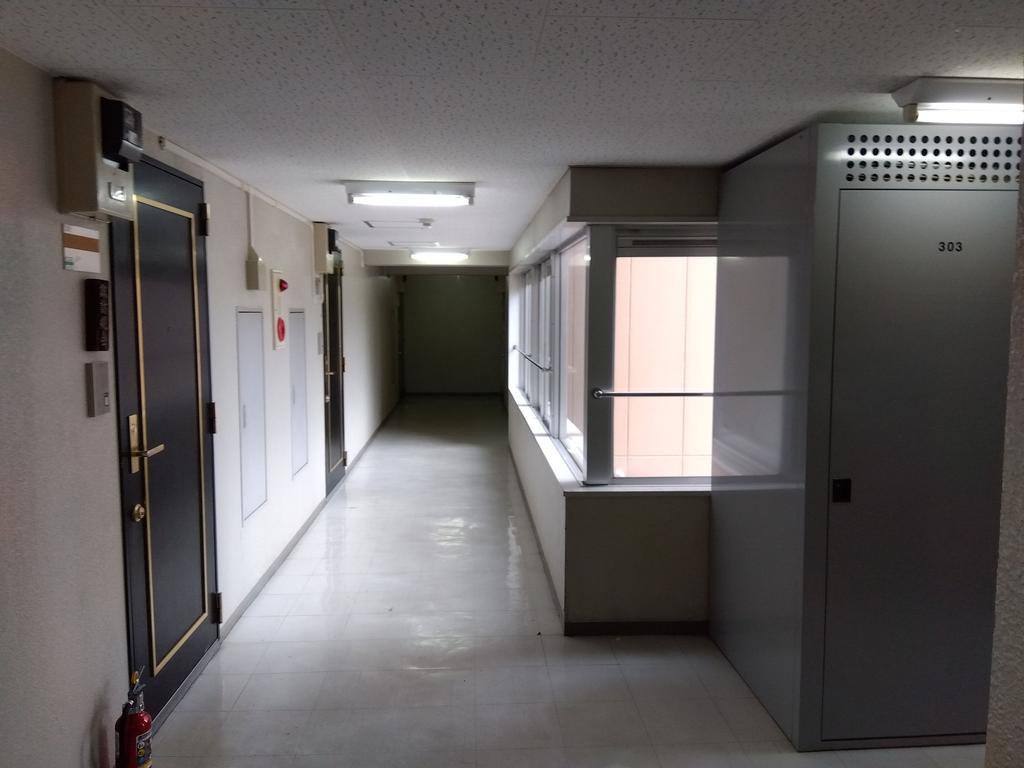Apartment Building in Shiroishi-ku, Sapporo — photograph 5