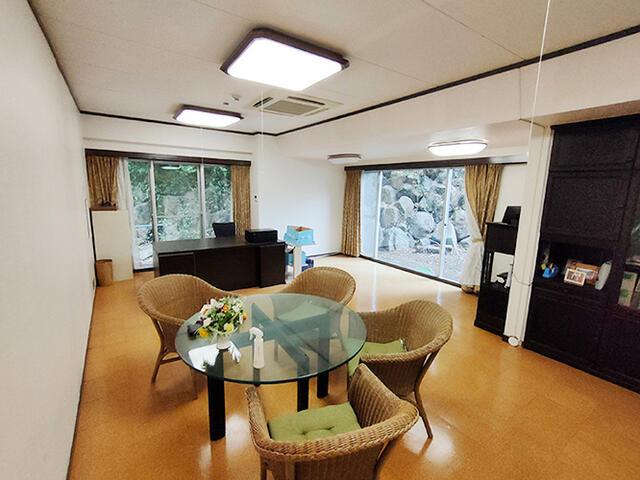 Coastal Family House in Atami — photograph 4