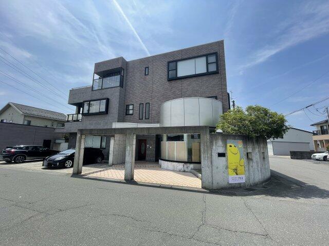 Detached House in Geba, Fukui — photograph 1