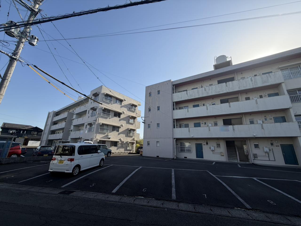 Apartment Building in Shinbeppucho, Miyazaki — photograph 2