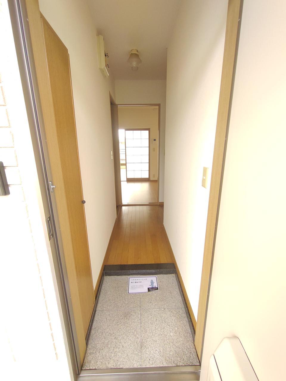 Apartment Building in Era, Yamaguchi — photograph 5