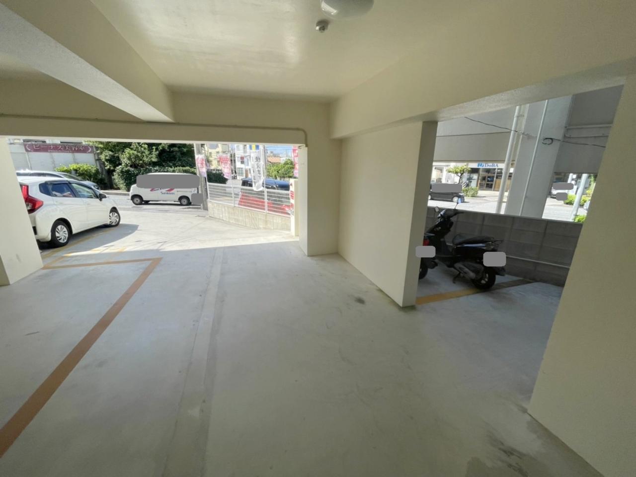 Apartment Building in Nagata, Naha — photograph 2