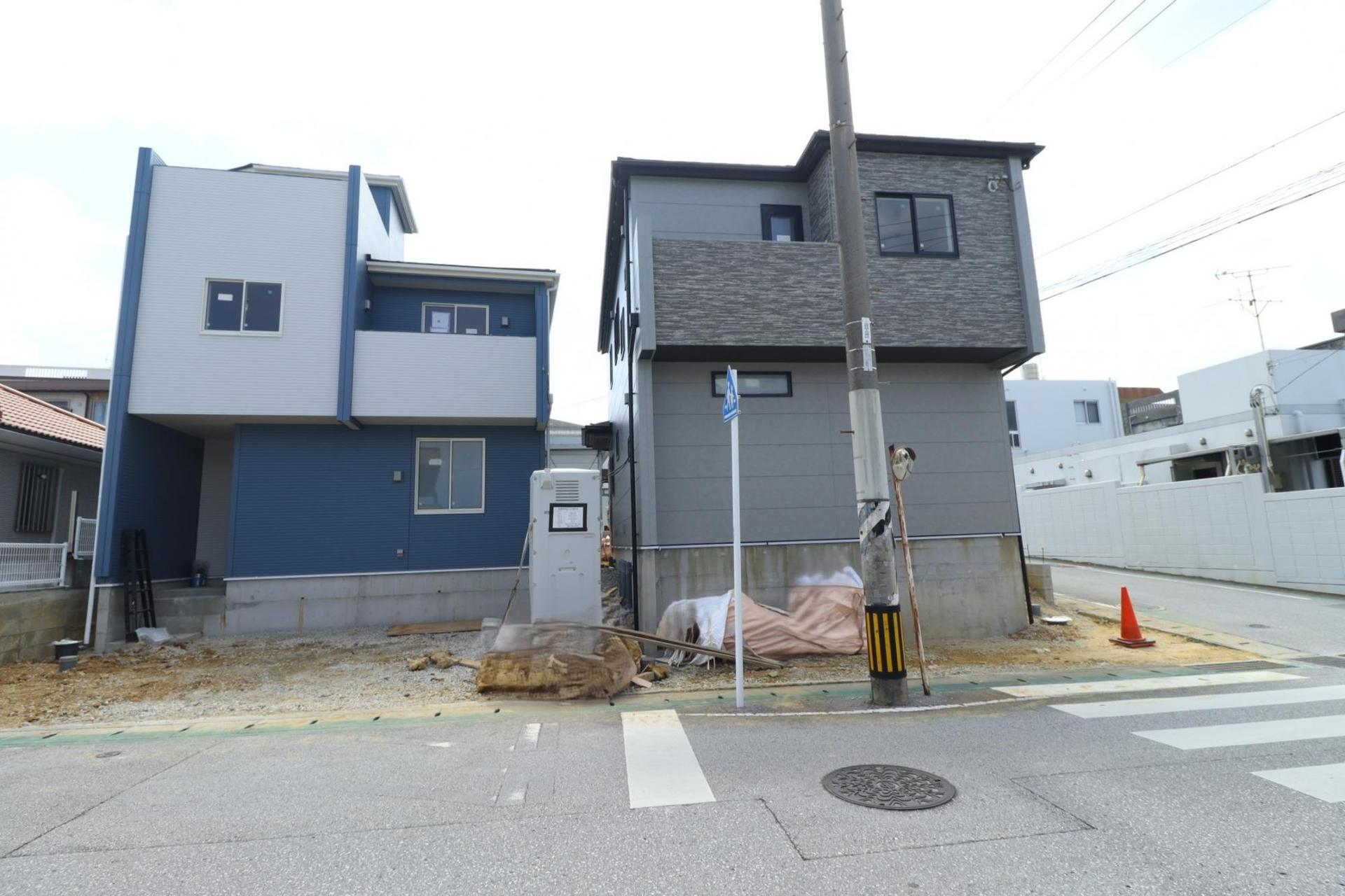 Modern Timber House in Ginowan — photograph 2