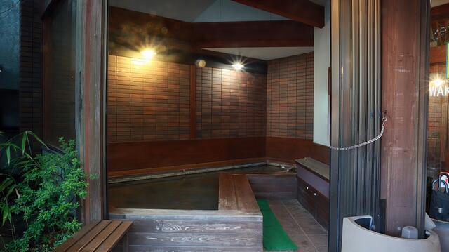 Retail in Makizono-cho Takachiho, Kirishima — photograph 5