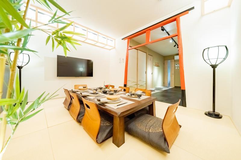 Renovated Row House in Osaka — photograph 2