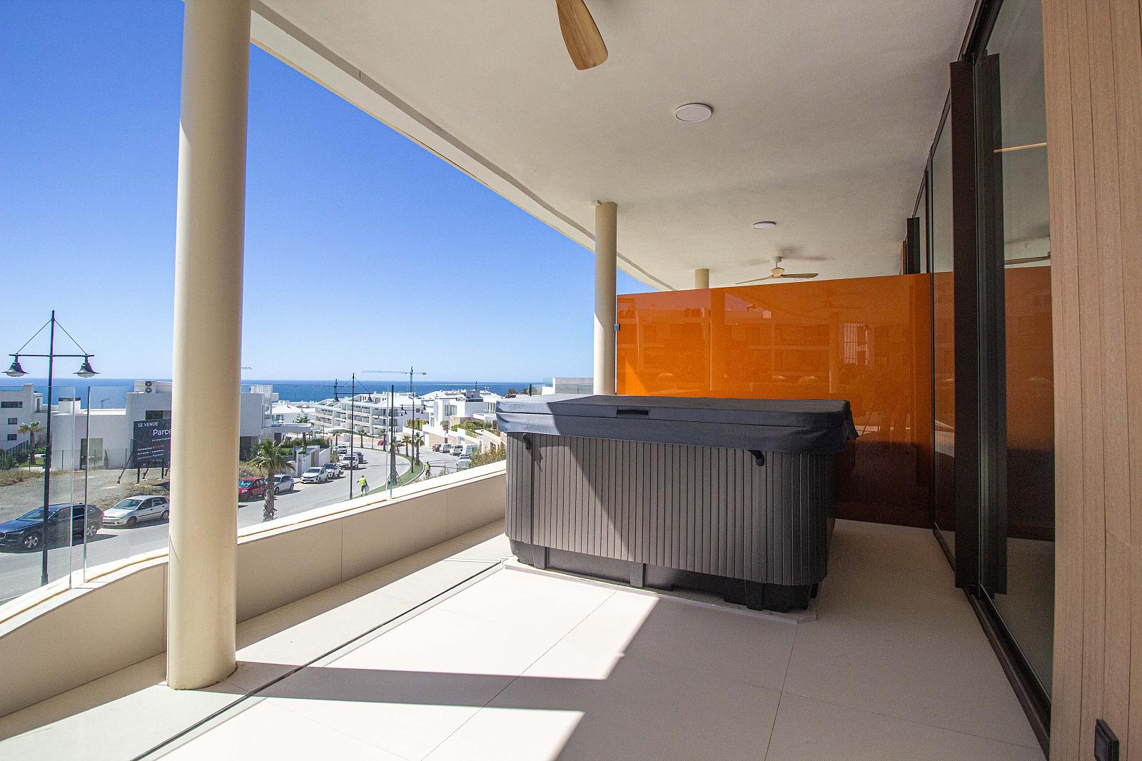 Corner Apartment on the Costa del Sol — photograph 3