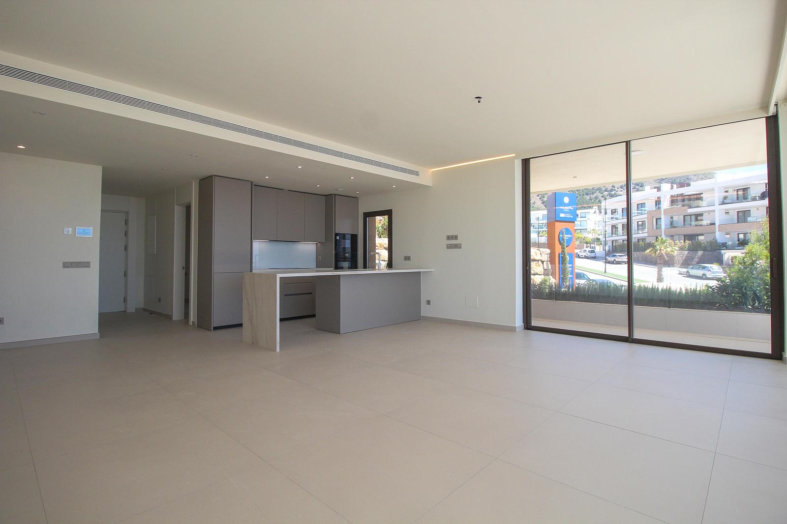 Corner Apartment on the Costa del Sol — photograph 5