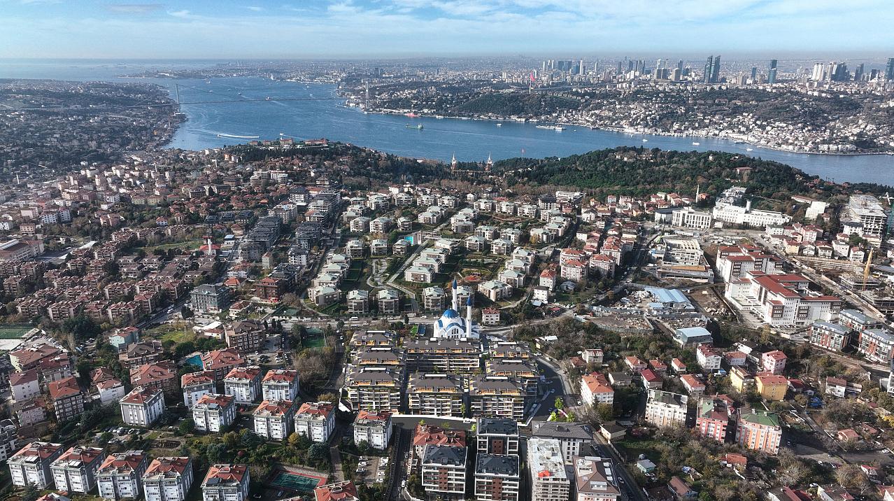 Gated City-View Apartments in İstanbul — photograph 3