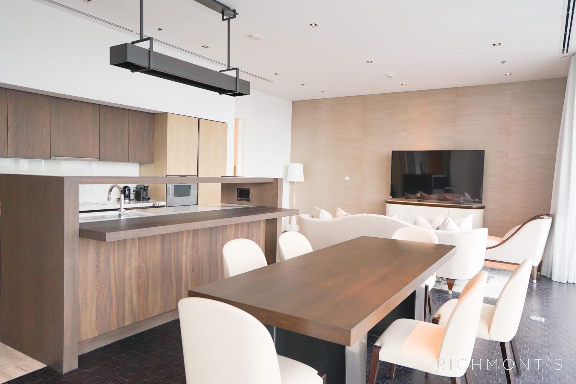 The Ritz-Carlton Residences Bangkok, 3-Bedroom Simplex with Balcony (211.66 sq m) — photograph 3