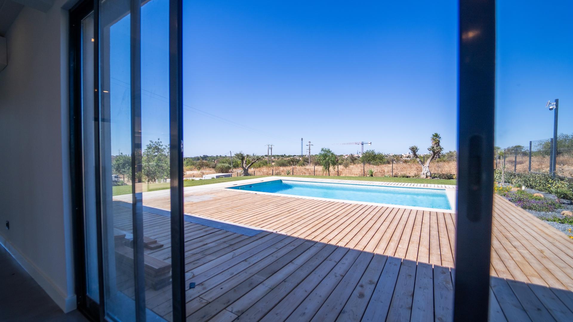 House in Loulé (85380) — photograph 4
