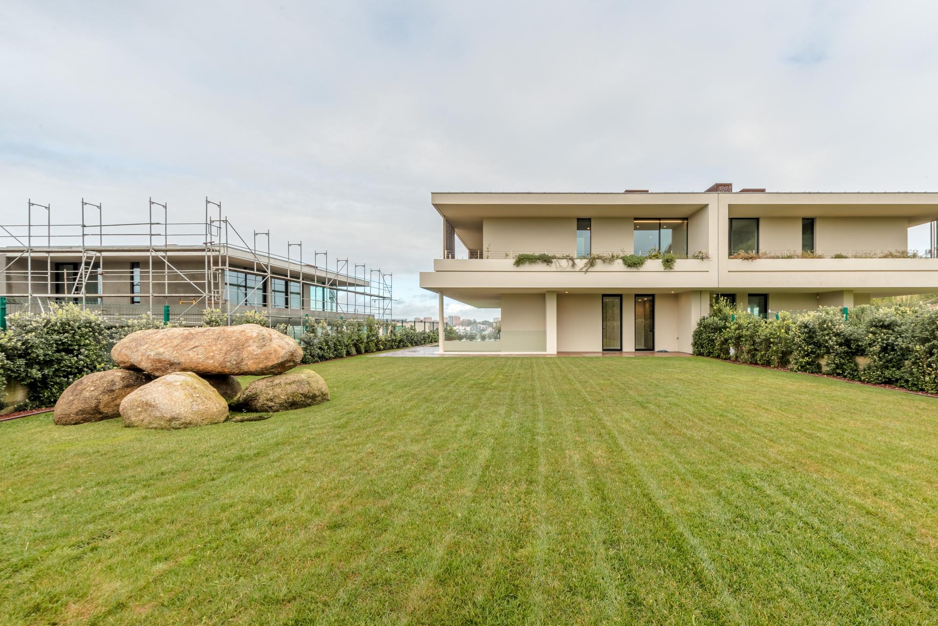 Semi-Detached House in Vila Nova de Gaia — photograph 3