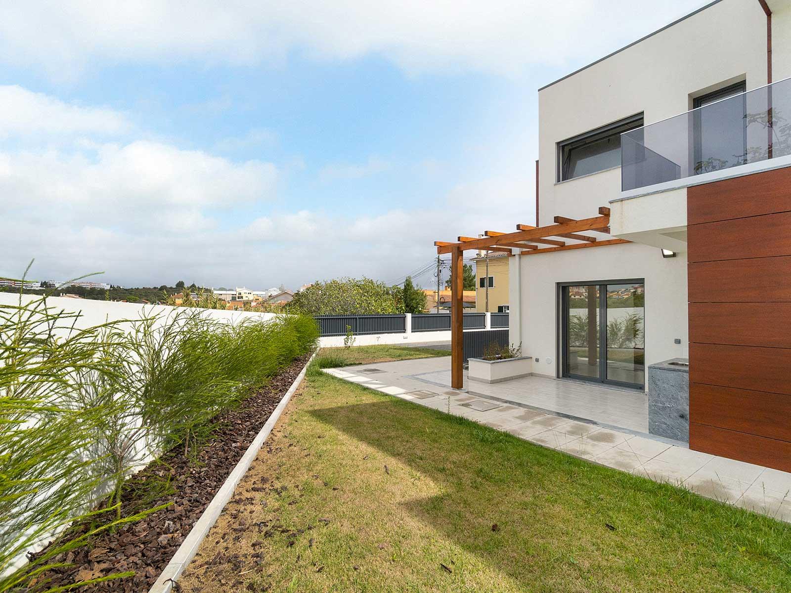 House in Cascais (94193) — photograph 1