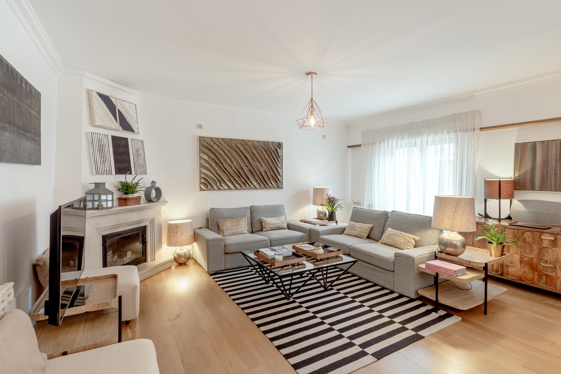 Semi-Detached House in Cascais — photograph 1