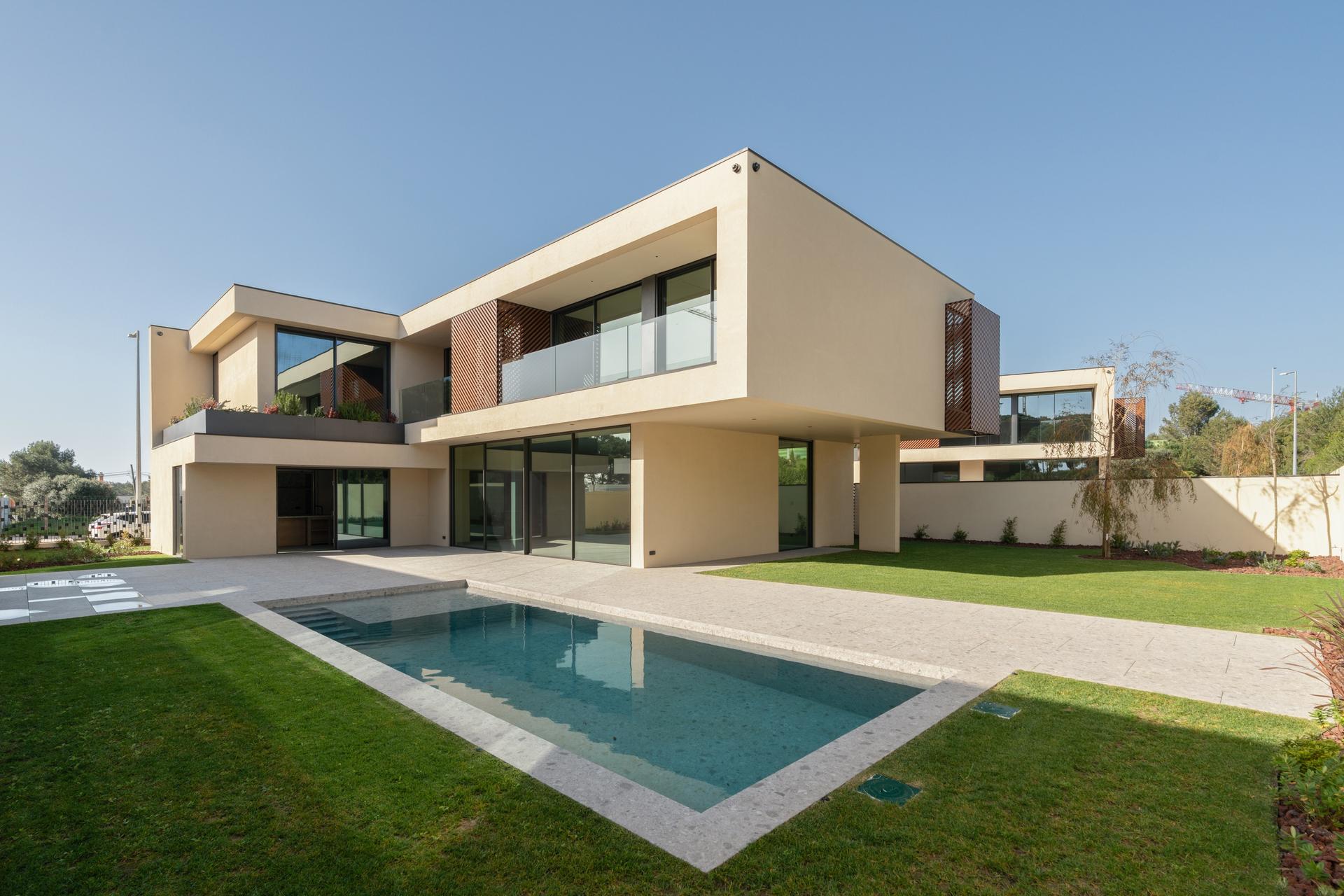 House in Cascais (94959) — photograph 1