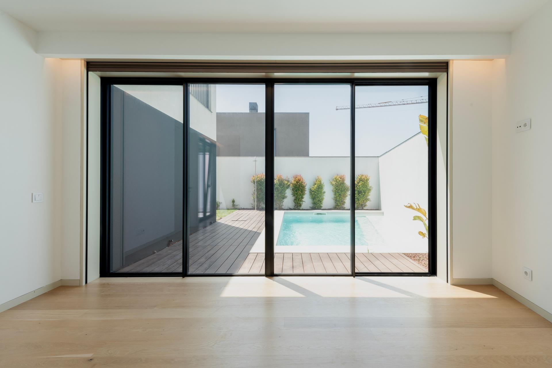 House in Vila Nova de Gaia (98213) — photograph 2