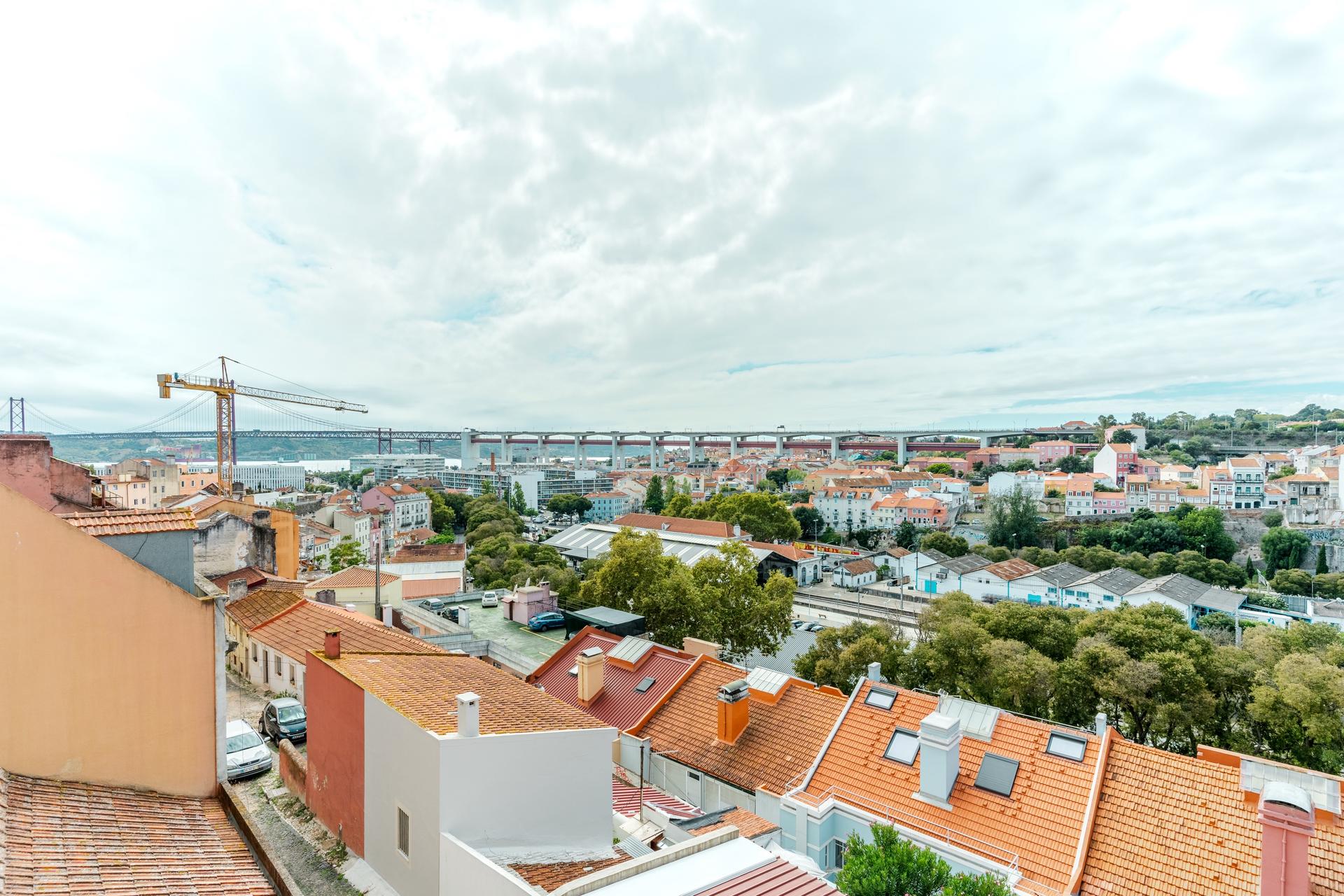 Building in Lisboa (75399) — photograph 3