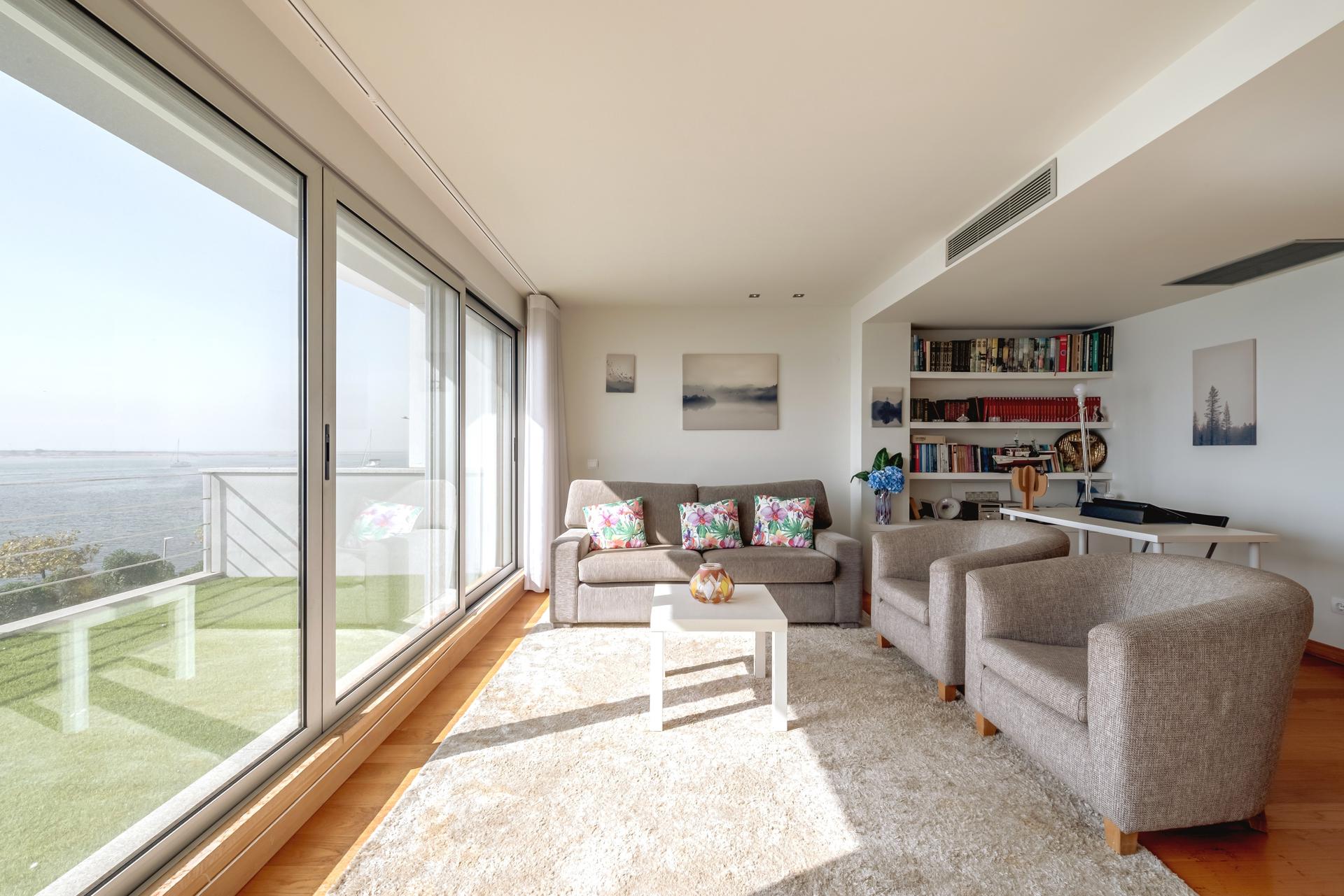 House in Porto (93000) — photograph 4