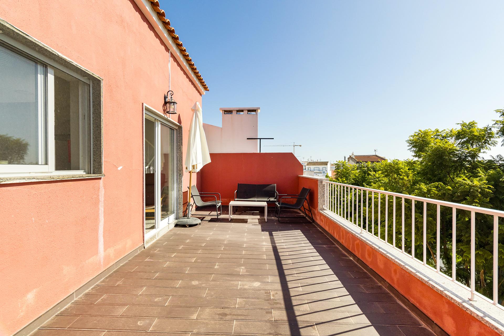 Building in Tavira — photograph 2