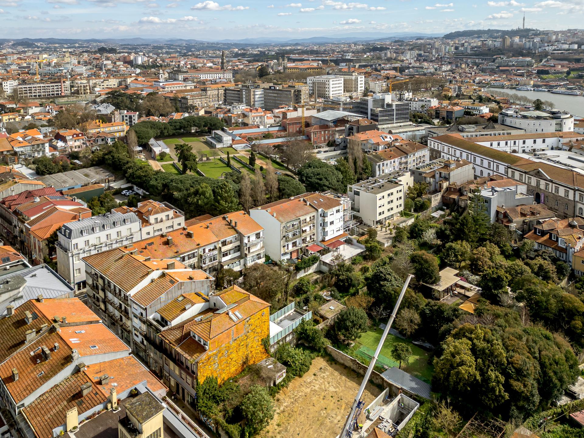 Land in Porto (95726) — photograph 4