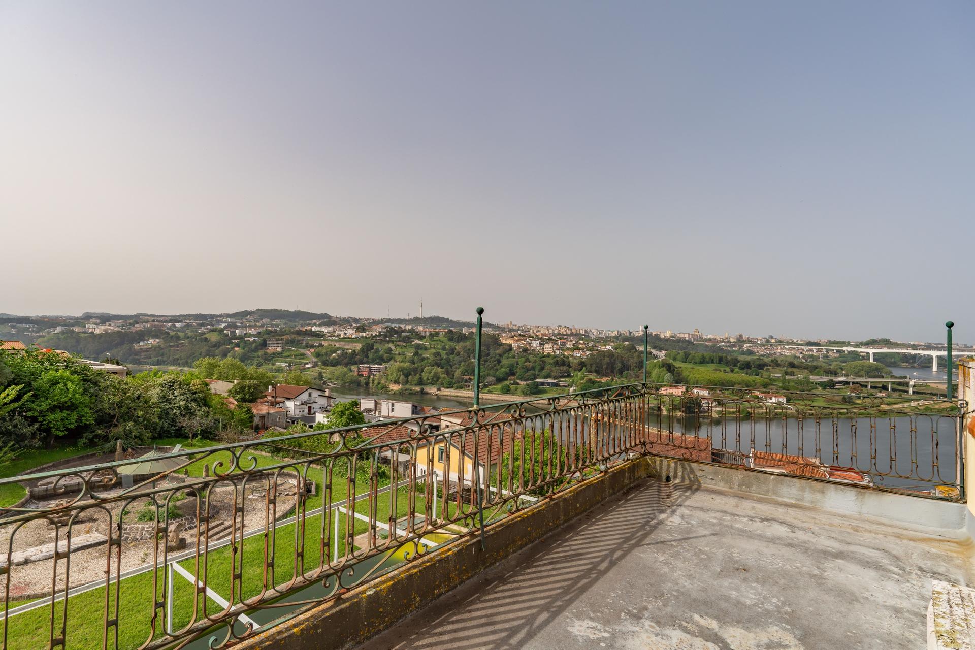 Mansion in Gondomar — photograph 3