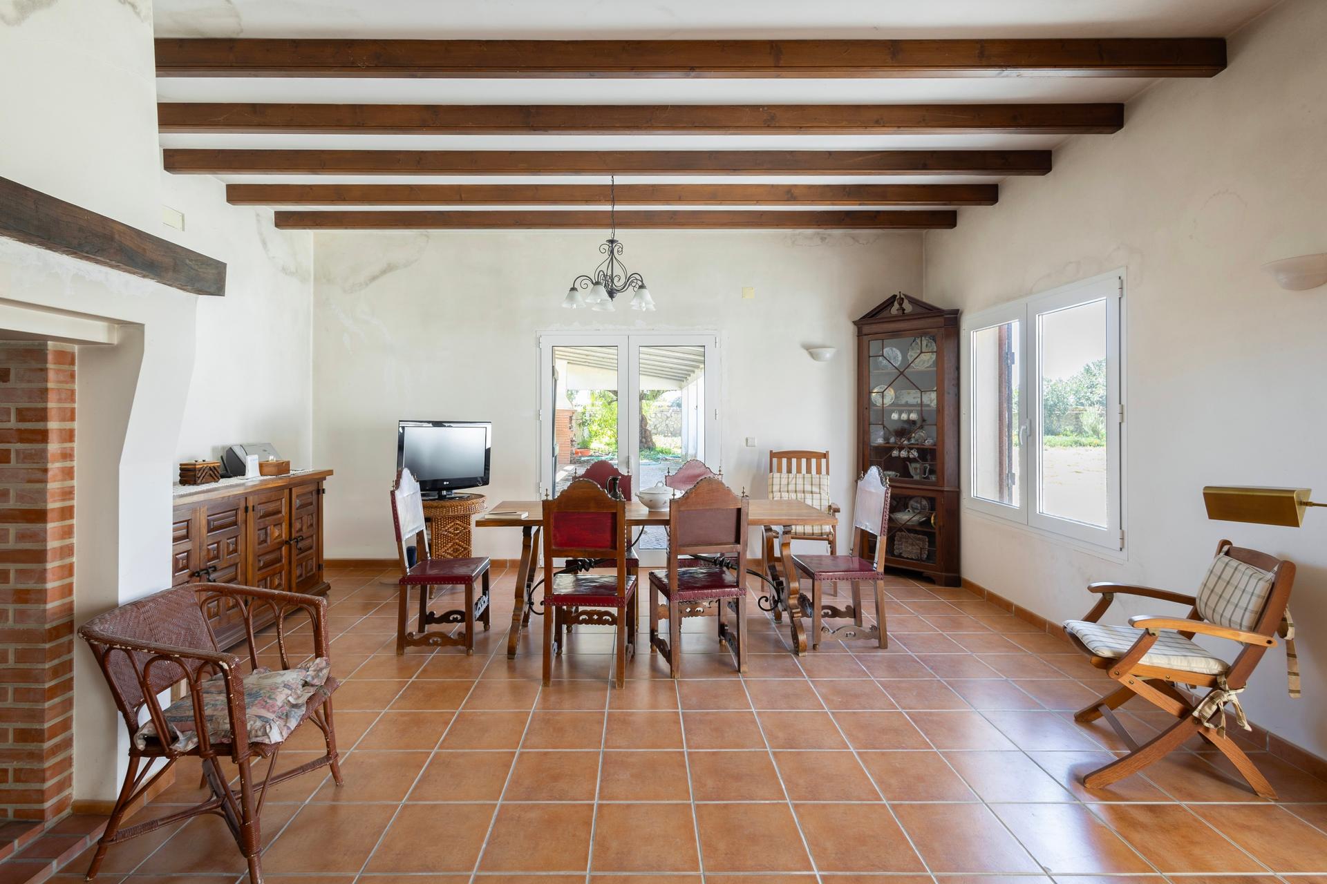 Country Estate in Aljustrel — photograph 3