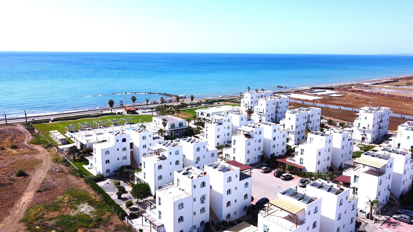 Apartments in Aphrodite Beachfront Resort (Afrodit Sahil Sitesi) GUZELYURT, North Cyprus (ECN-00551) — photograph 1