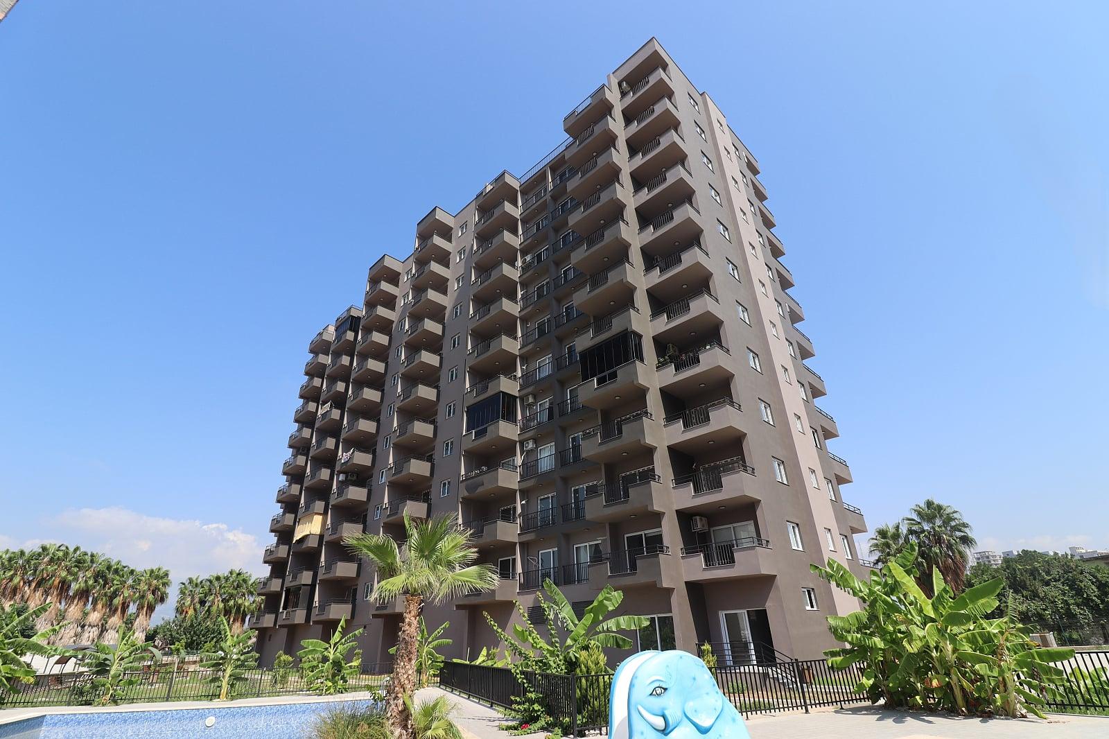 Apartments in Çeşmeli, Tekirağacı Cd. No:26 (ICX-00122) — photograph 2