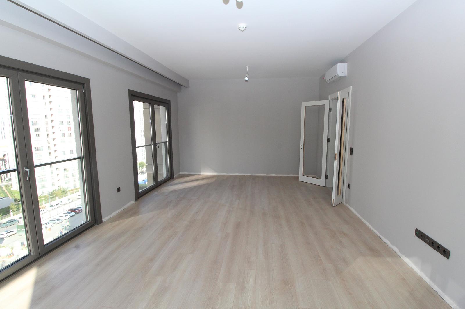 Apartments in Atatürk, Küçükçekmece (IST-01553) — photograph 4