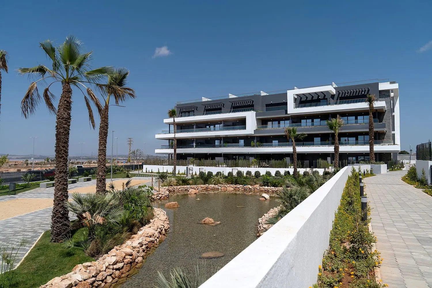 Apartments in Torrevieja Centro, Torrevieja (ALC-00856) — photograph 4