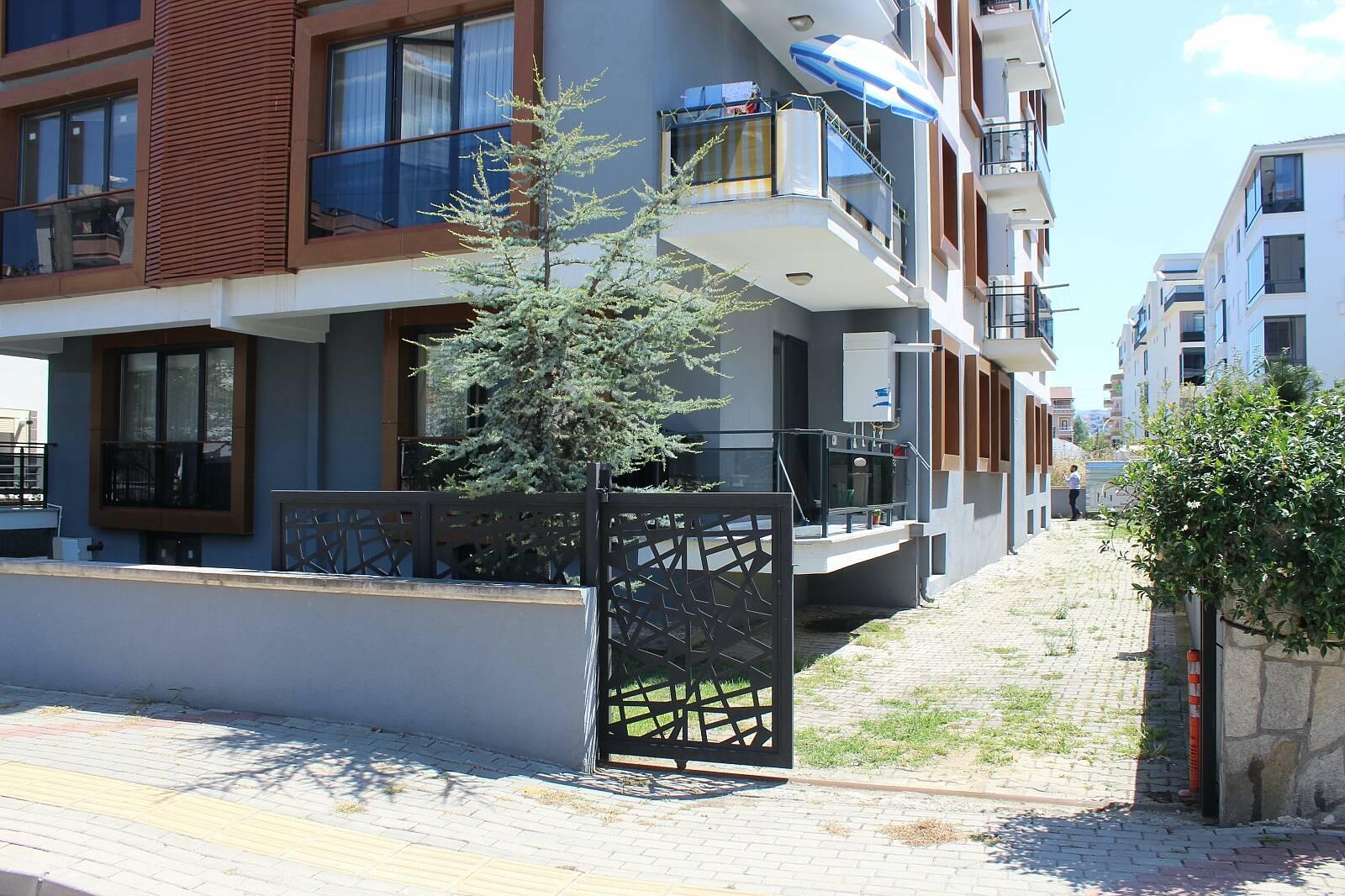 Apartments in Sahil, Çiftlikköy (YVX-00040) — photograph 3