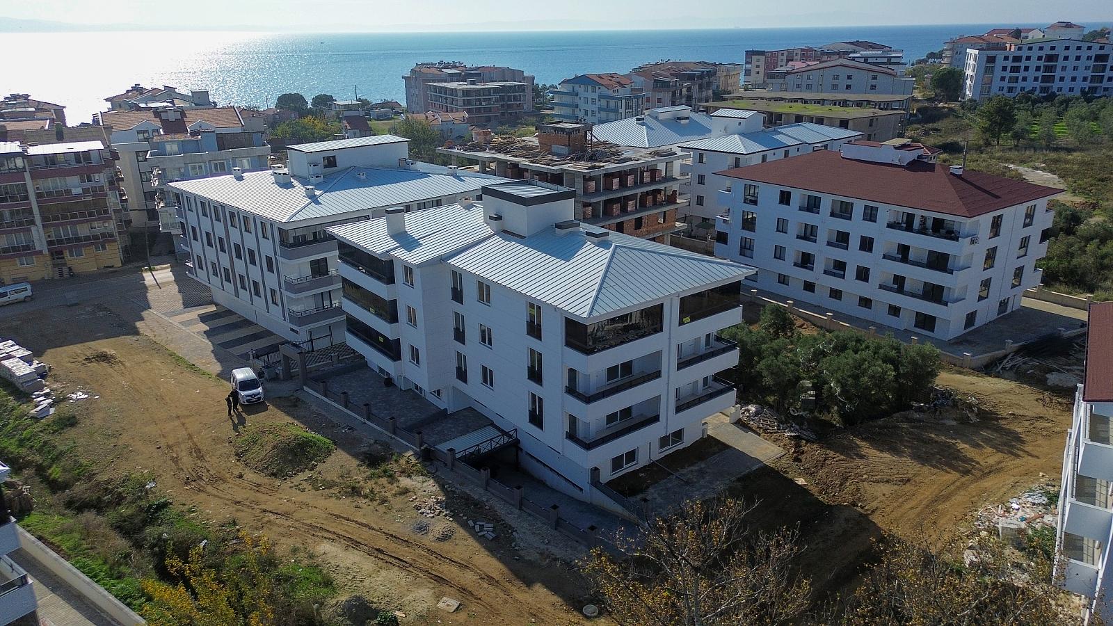 Apartments in Karşıyaka, Armutlu (YVX-00195) — photograph 3