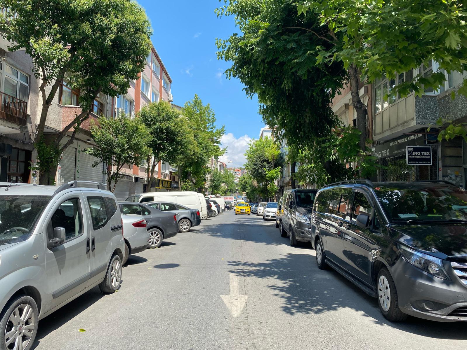 Apartments in Akşemsettin, Fatih (IST-01360) — photograph 2